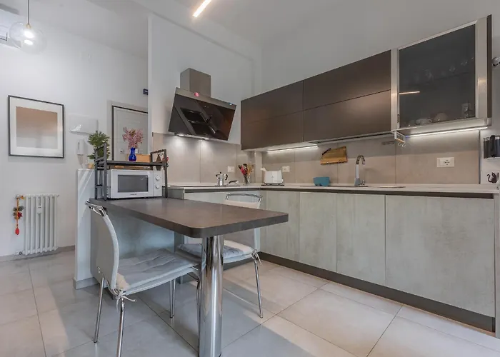 Guesthost - San Donato Nest - Cozy By Parco Don Bosco