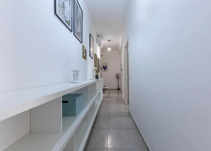 Guesthost - San Donato Nest - Cozy By Parco Don Bosco Apartment Bologna